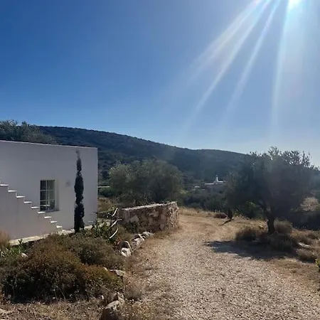 Villa Serene Close To Aliki & Paros Airport *